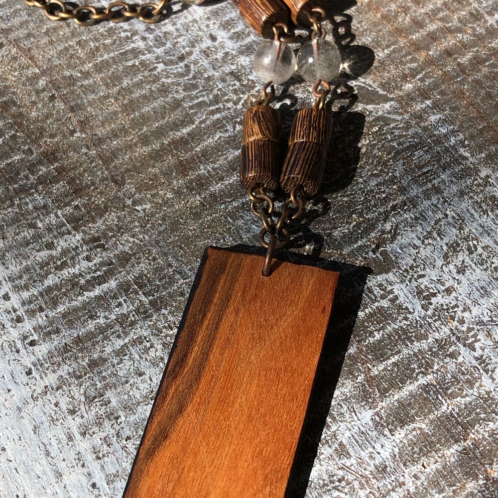 Wood and Quartz Owl Necklace - Picture 3 of 4